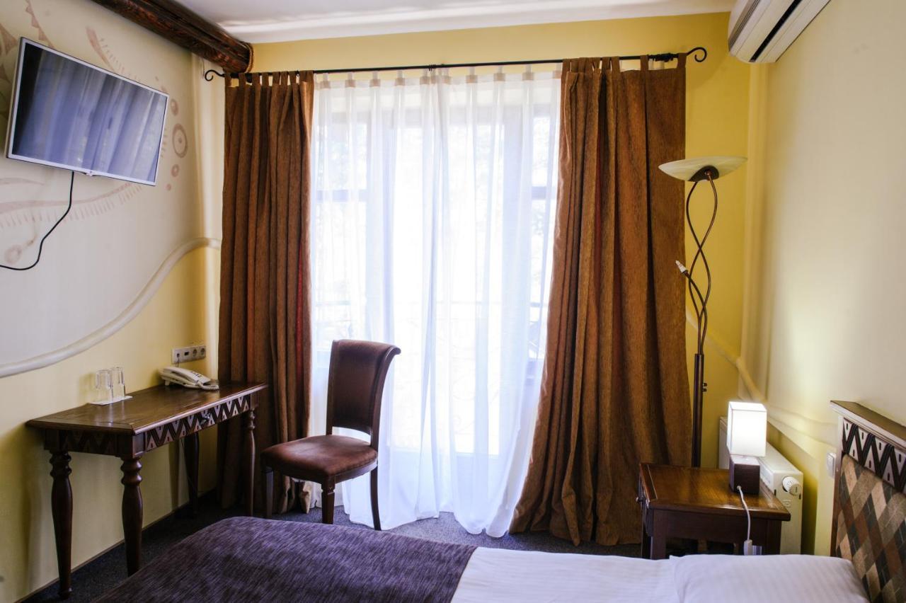 Трипільське Сонце Hotel Podgortsy  Eksteriør billede